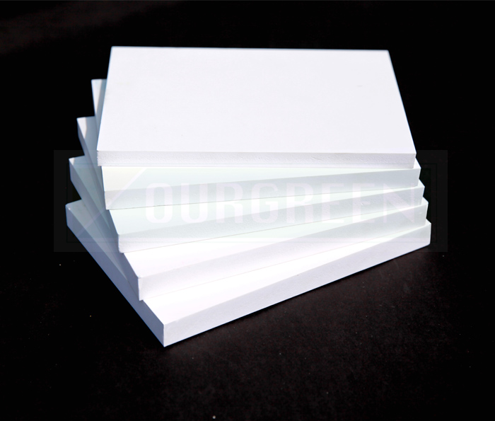 雪弗板和KT板的區(qū)別？